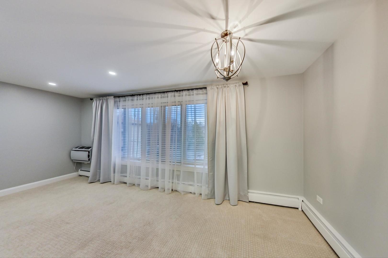 711 Busse Highway, Unit 2B Park Ridge, IL 60068 - Photo 6 of 17