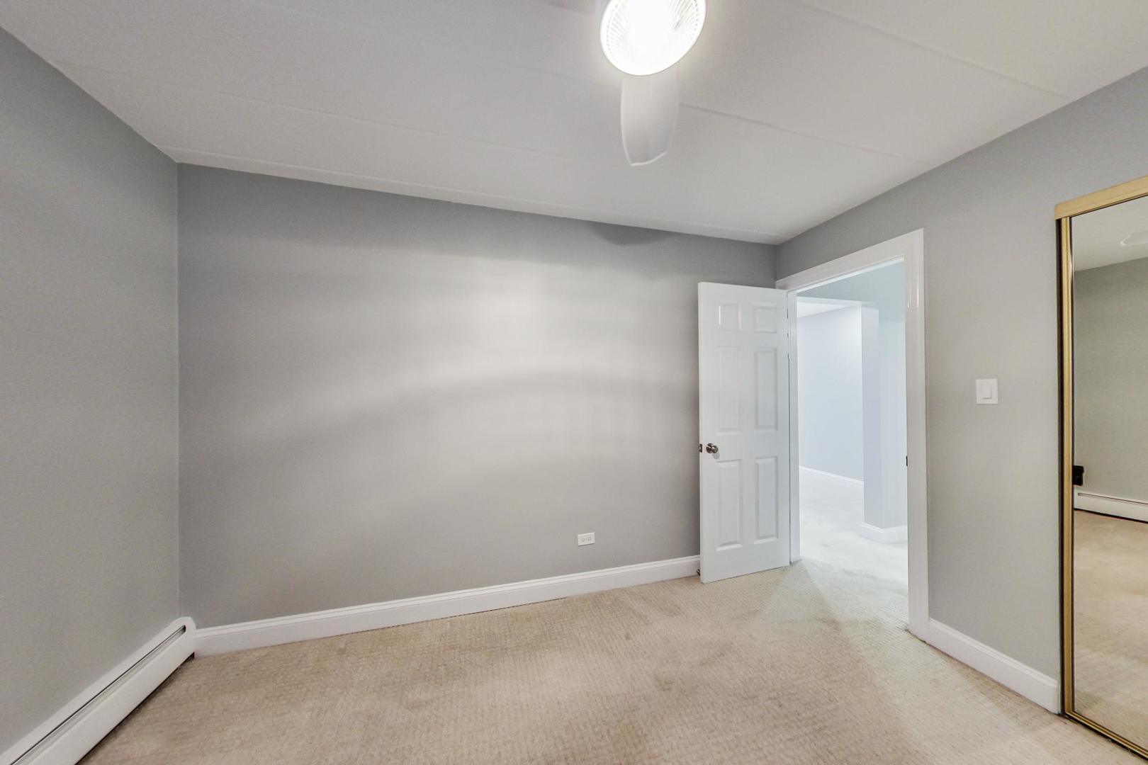 711 Busse Highway, Unit 2B Park Ridge, IL 60068 - Photo 10 of 17