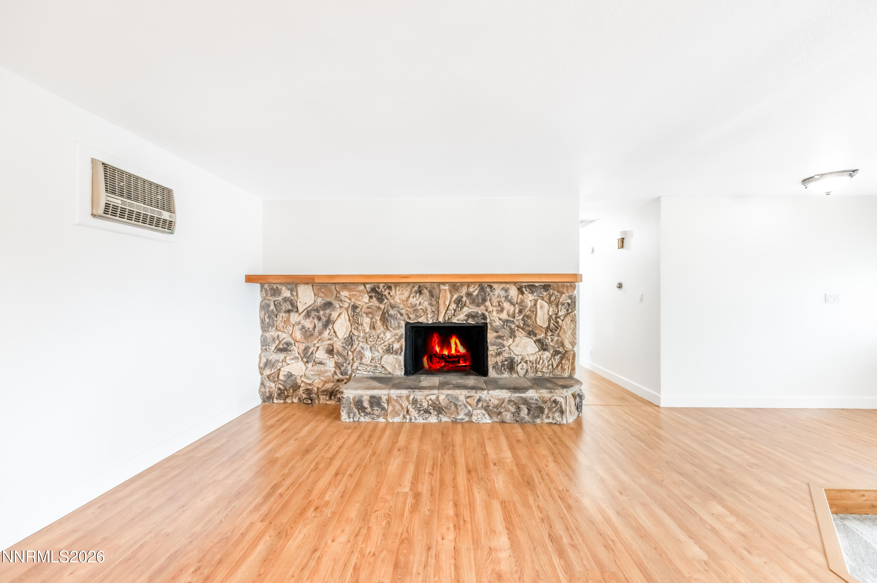 905 Sherman Way Reno, NV 89506 - Photo 8 of 40 S-1019