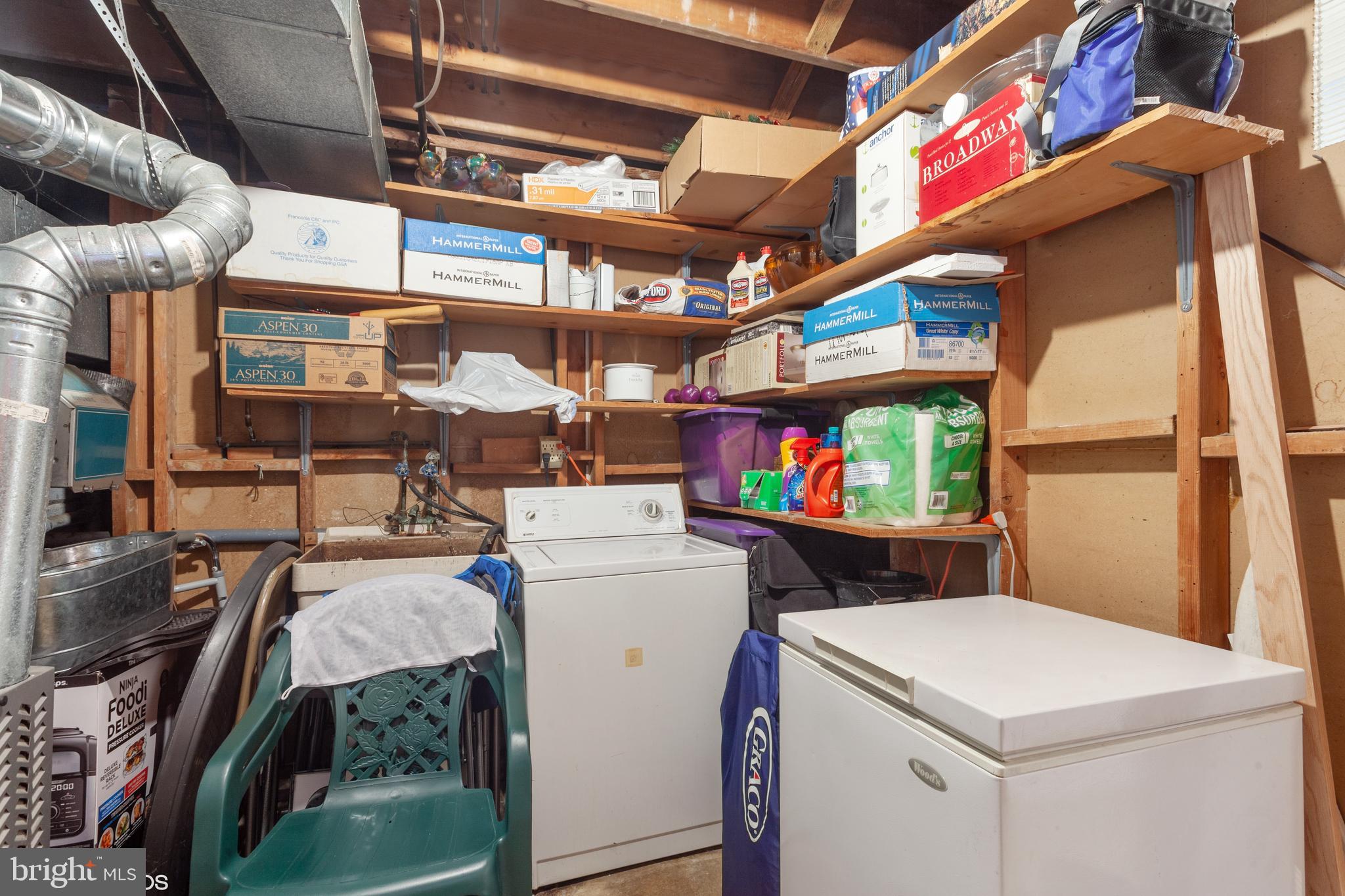 122 Old Enterprise Road, Unit 126 Upper Marlboro, MD 20774 - Photo 44 of 51 Laundry