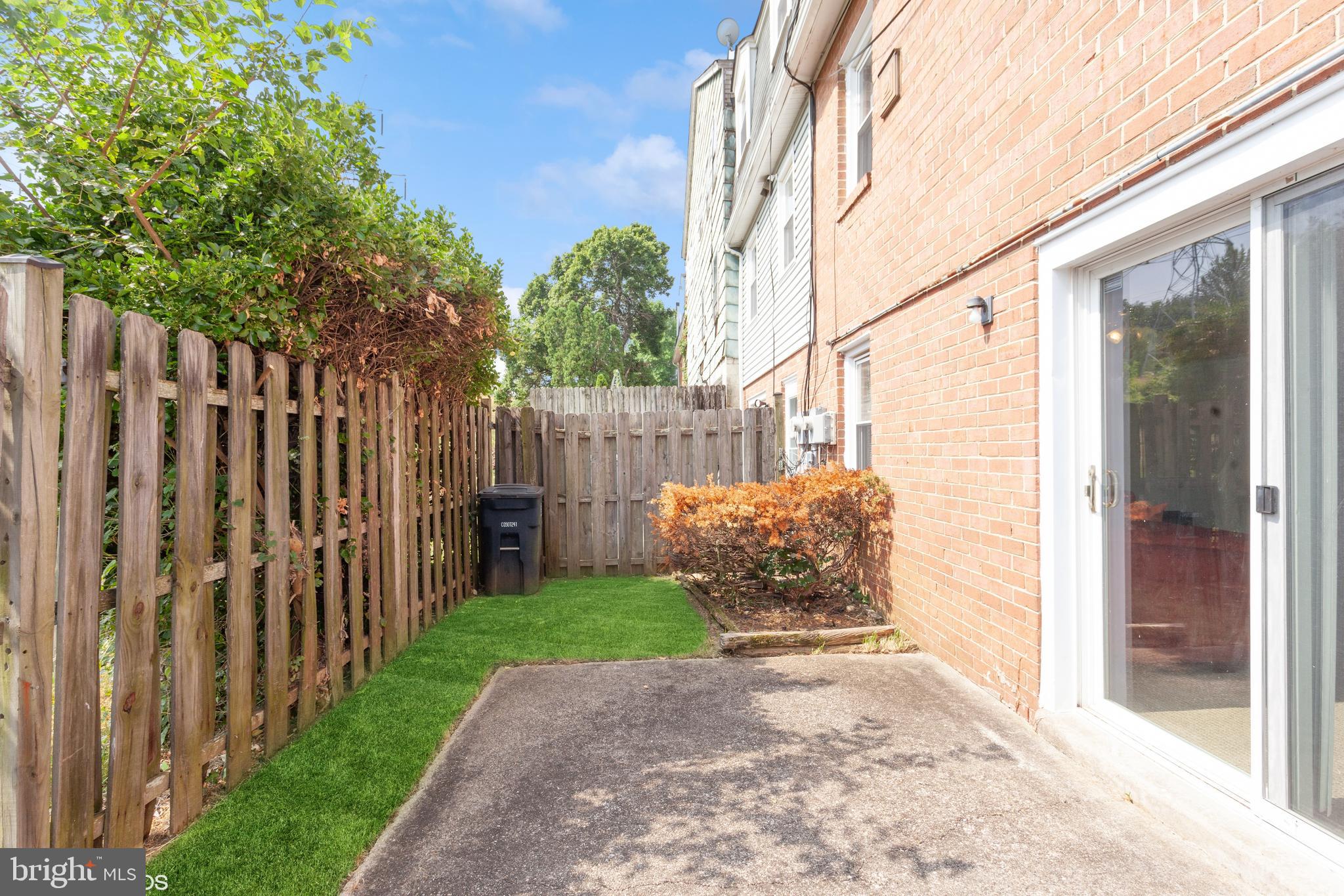 122 Old Enterprise Road, Unit 126 Upper Marlboro, MD 20774 - Photo 47 of 51 Backyard