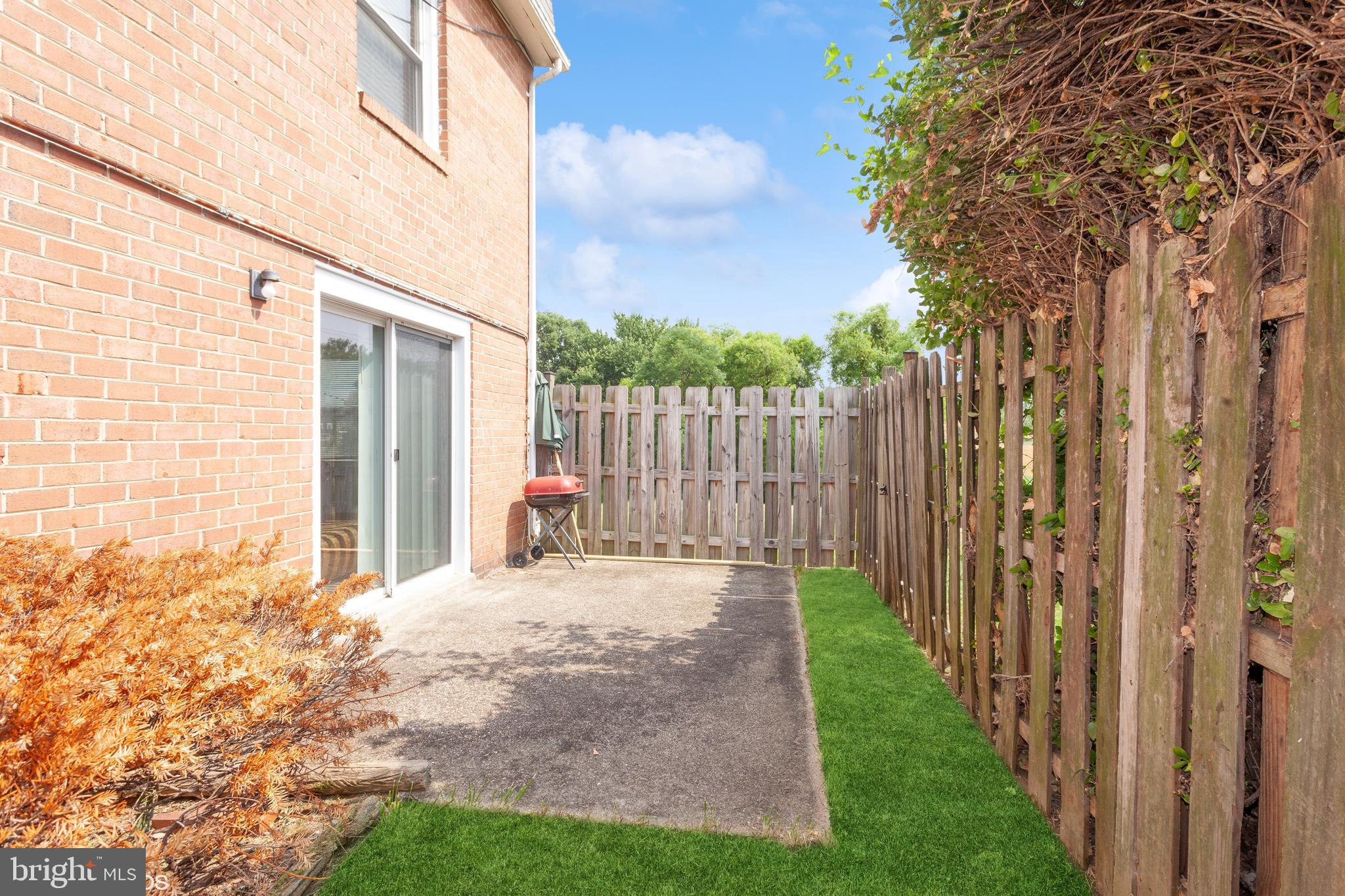 122 Old Enterprise Road, Unit 126 Upper Marlboro, MD 20774 - Photo 49 of 51 Backyard