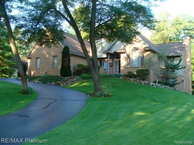 7193 Summit Ridge Brighton, MI 48116 - Photo 1 of 25 FRONT OF HOME