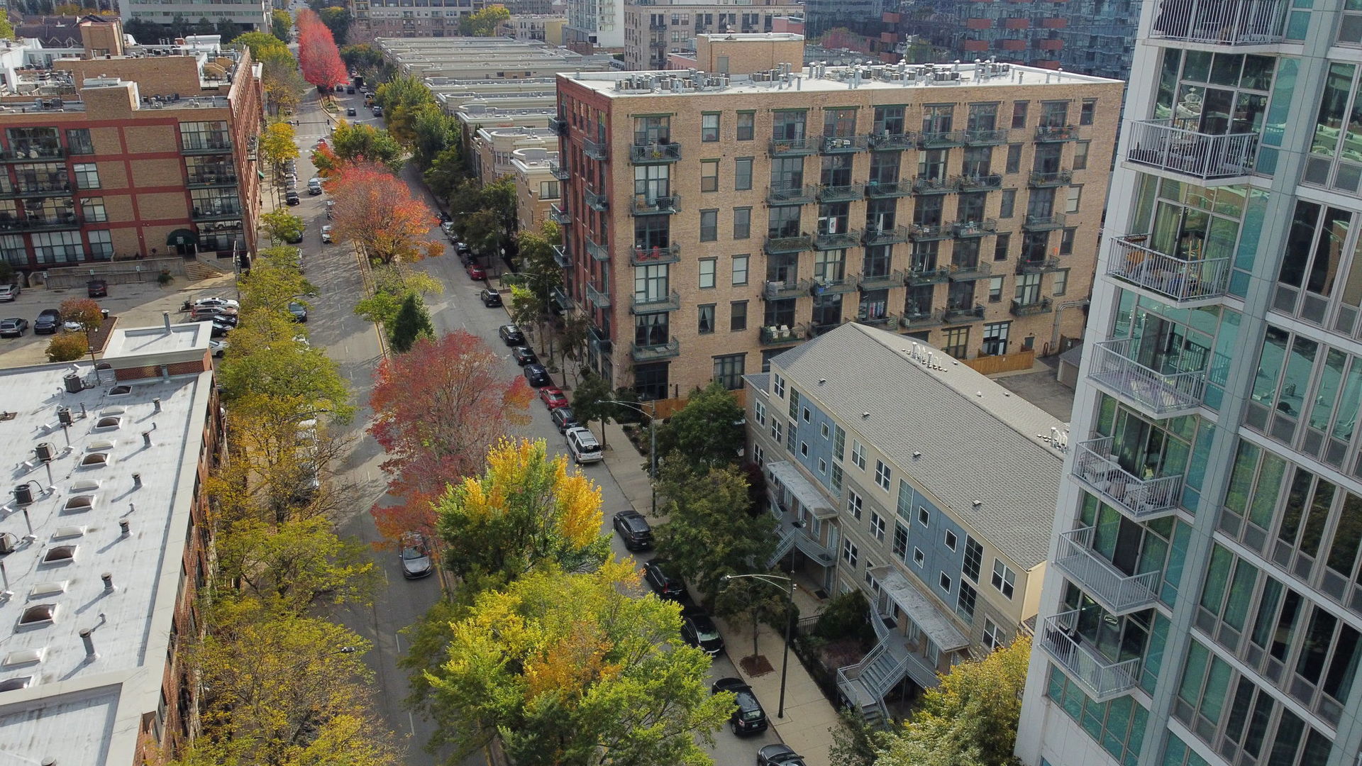 1616 South Indiana Avenue, Unit B3 Chicago, IL 60616 - Photo 29 of 32 a view of buildings