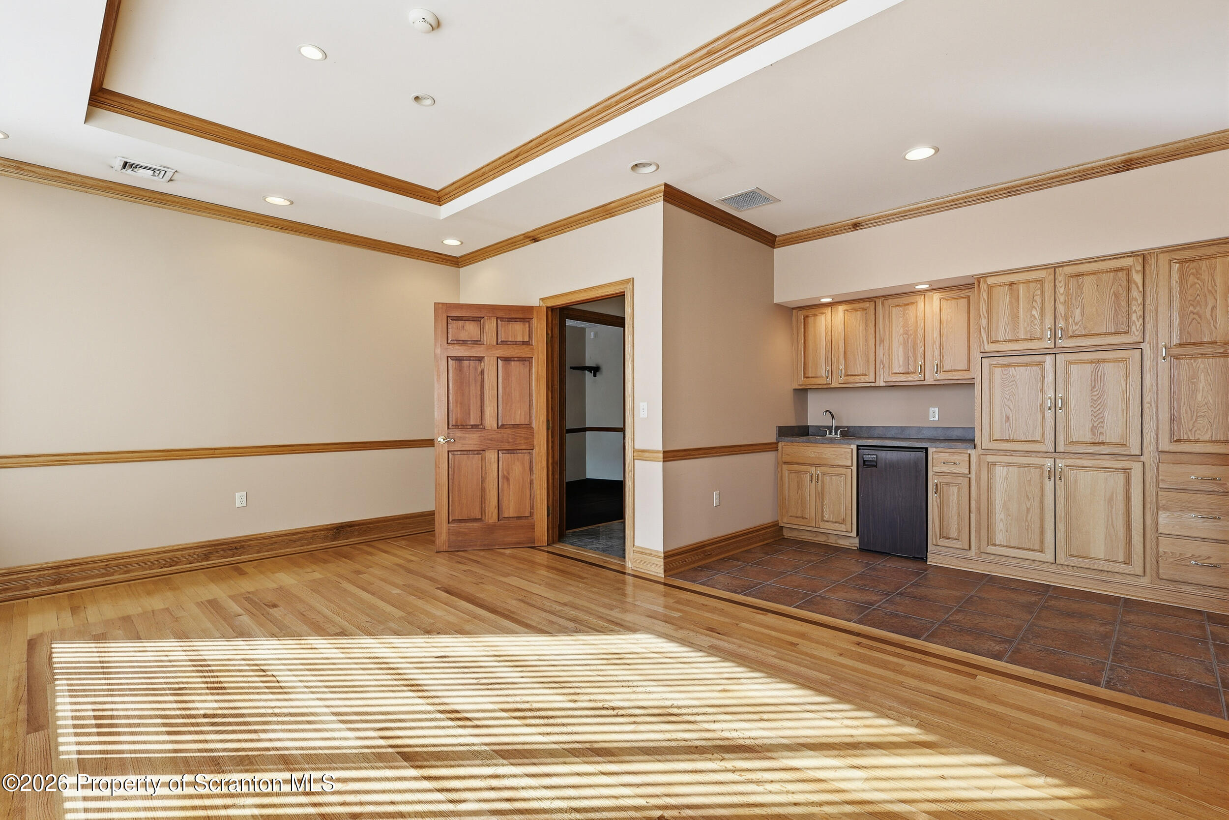381 North 9th Avenue Scranton, PA 18504 - Photo 14 of 58 a view of a kitchen with a sink