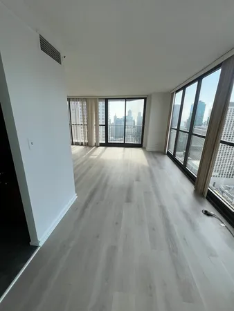 $3,600 | 10 East Ontario Street, Unit 4102, Chicago, IL 60611