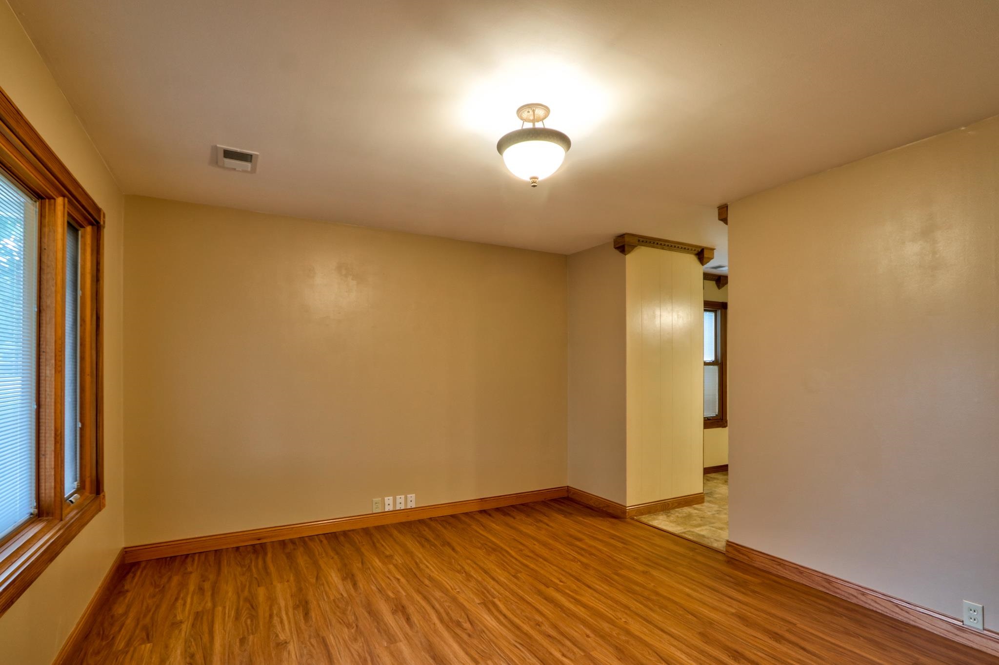 706 Lexington Road Evansville, IN 47710 - Photo 2 of 28