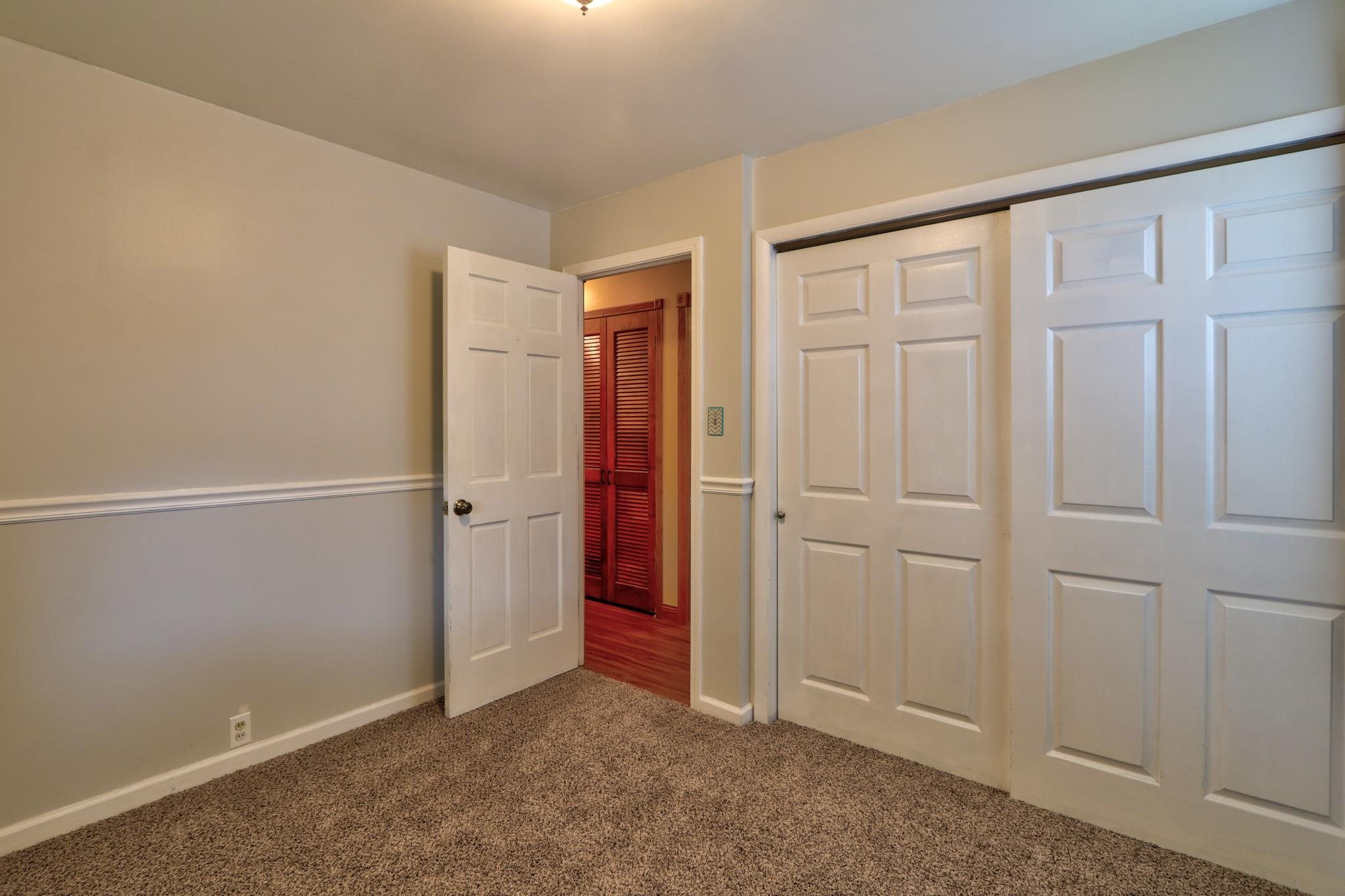 706 Lexington Road Evansville, IN 47710 - Photo 19 of 28