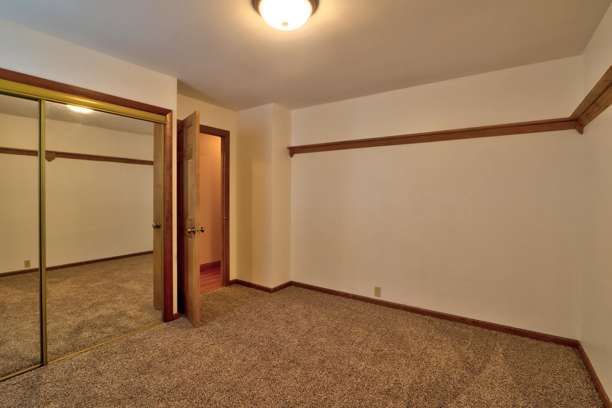 706 Lexington Road Evansville, IN 47710 - Photo 21 of 28