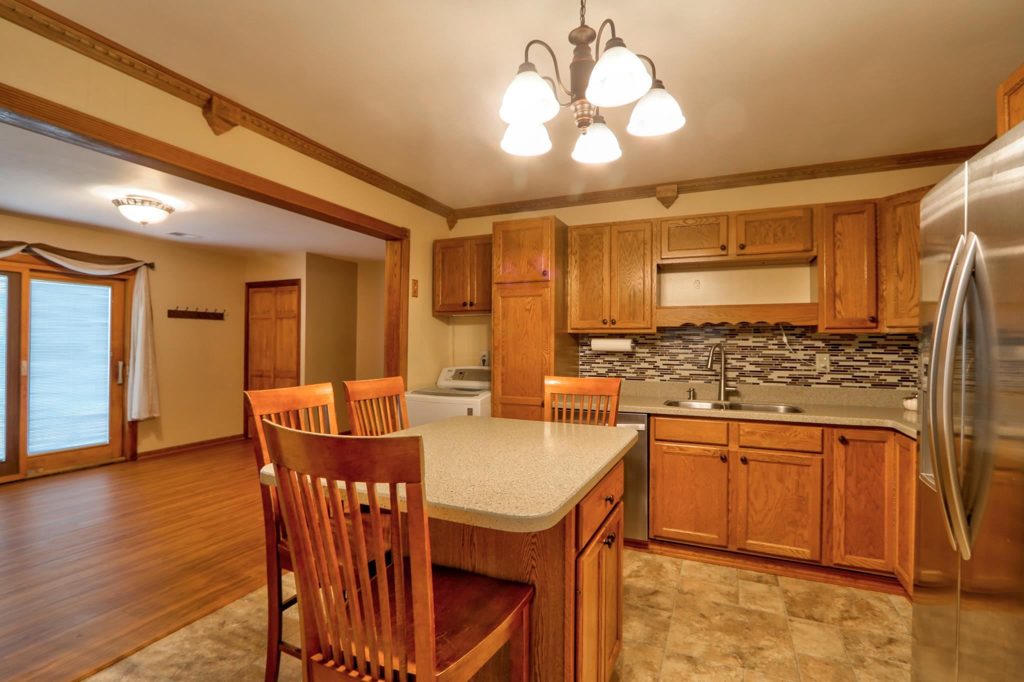 706 Lexington Road Evansville, IN 47710 - Photo 6 of 28