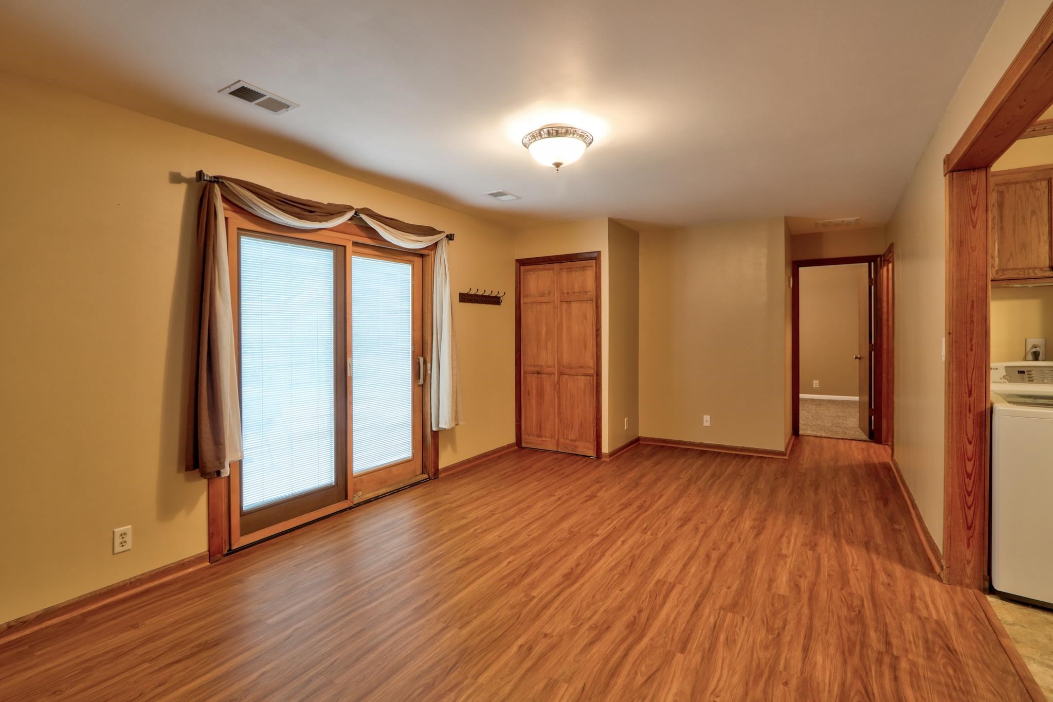 706 Lexington Road Evansville, IN 47710 - Photo 10 of 28