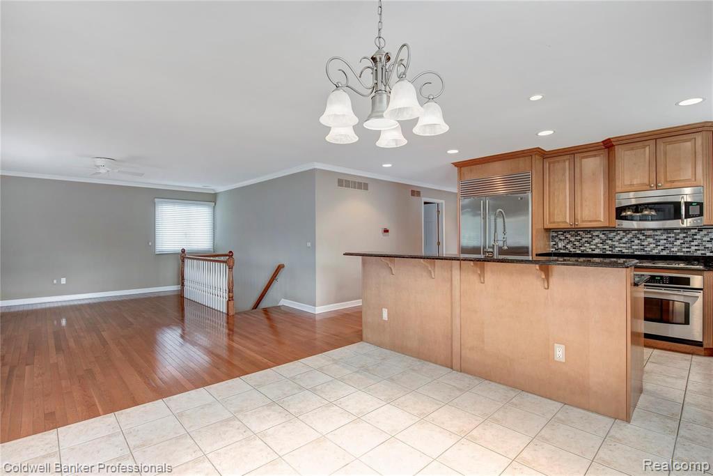 408 Romeo Road Rochester, MI 48307 - Photo 10 of 34