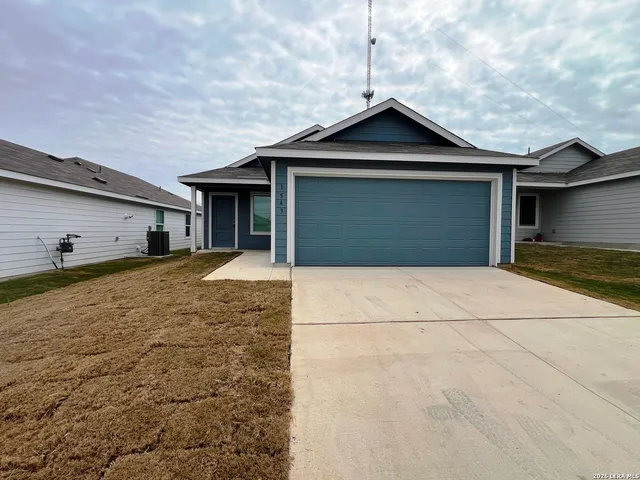 $1,495 | 1543 Tiptop Meadow, New Braunfels, TX 78130