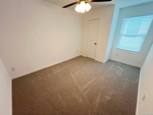 $1,495 | 1543 Tiptop Meadow, New Braunfels, TX 78130