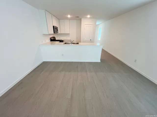 $1,495 | 1543 Tiptop Meadow, New Braunfels, TX 78130