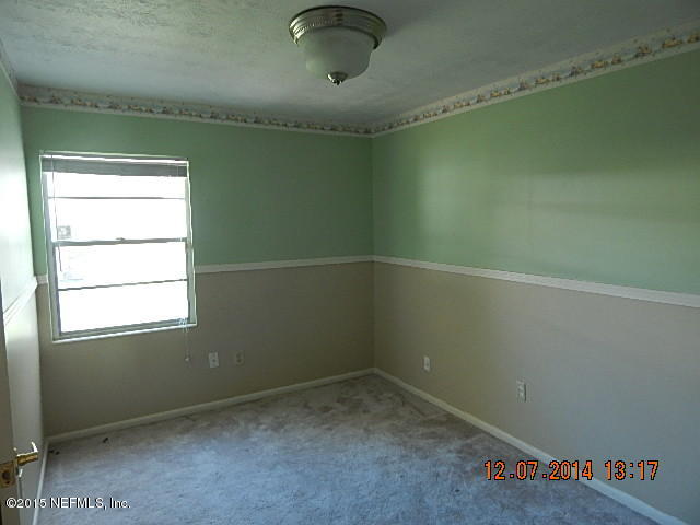 209 Neptune Road Orange Park, FL 32073 - Photo 7 of 11 DSCN8123