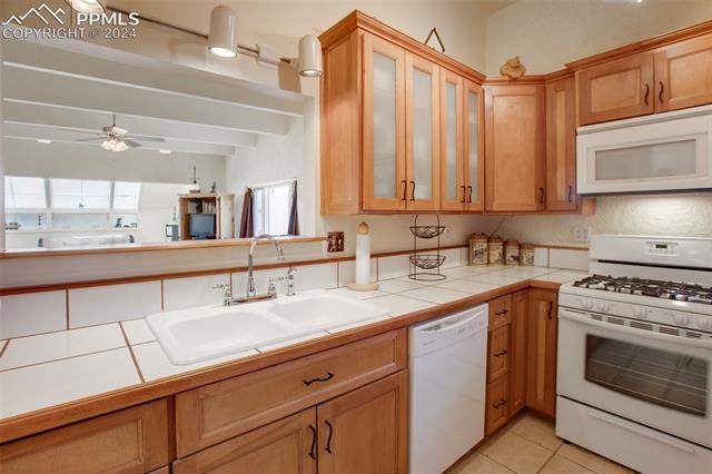 106 Agate Road Florissant, CO 80816 - Photo 14 of 41