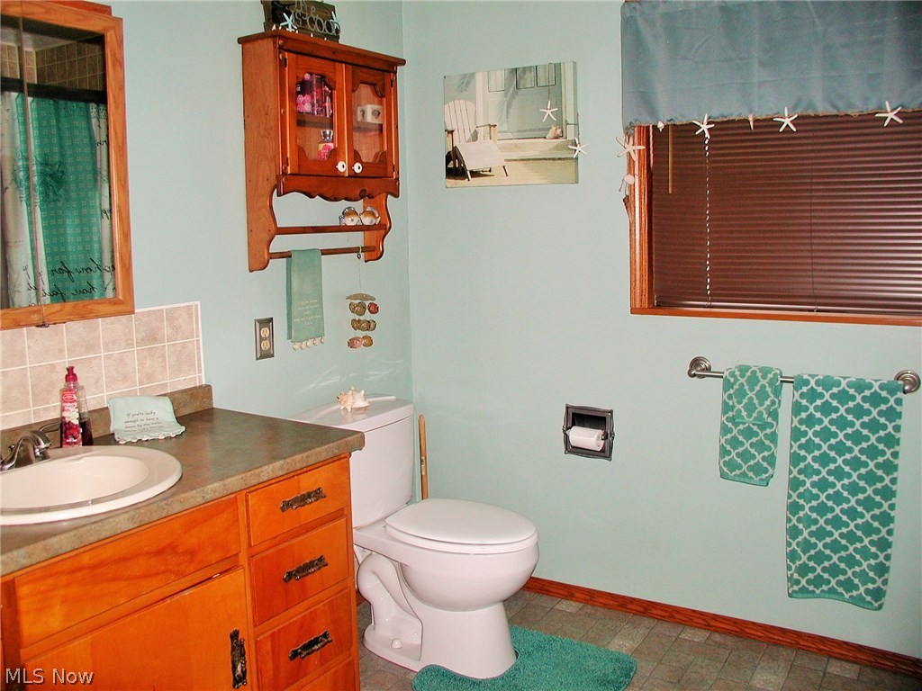 4226 Mayham Road Northeast Carrollton, OH 44615 - Photo 8 of 23 Main Full Bath