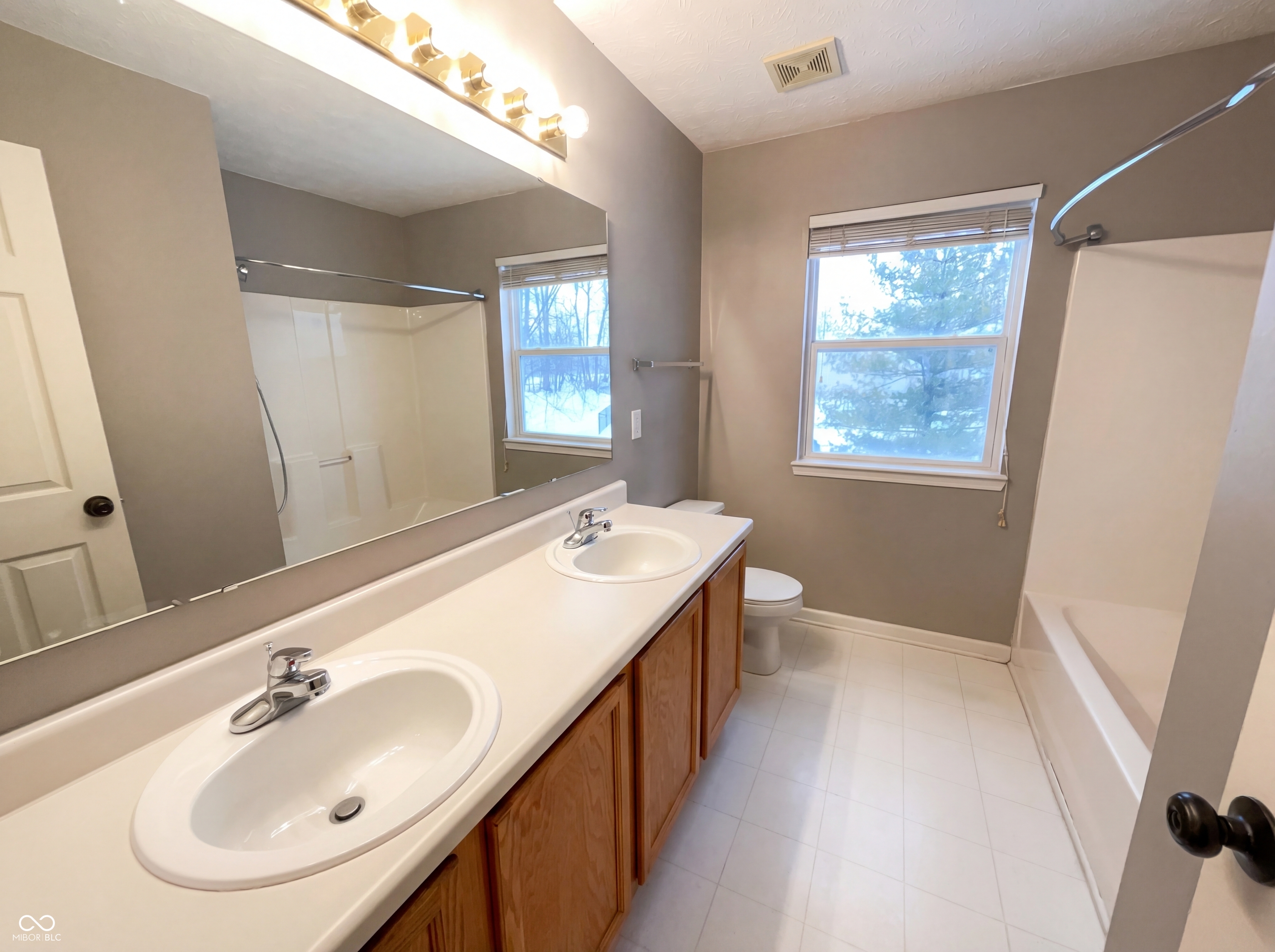 5259 Baysdon Circle Indianapolis, IN 46235 - Photo 17 of 19