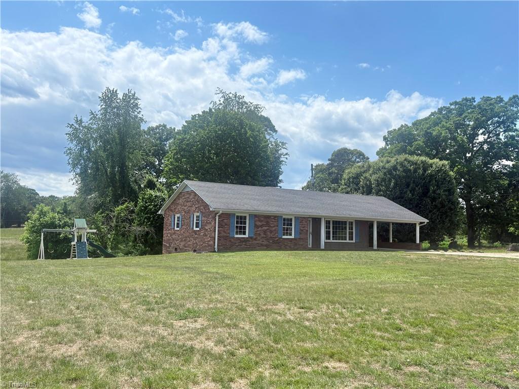 3625 Austin Little Mountain Road Roaring River, NC 28669 - Photo 2 of 31