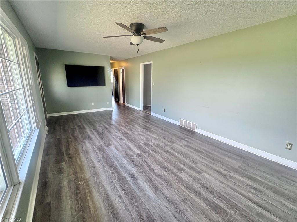 3625 Austin Little Mountain Road Roaring River, NC 28669 - Photo 10 of 31