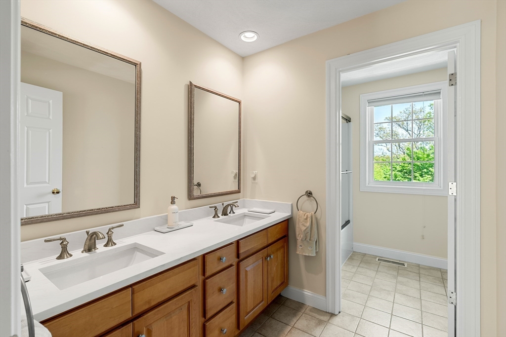 10 Yankee Way Beverly, MA 01915 - Photo 23 of 42