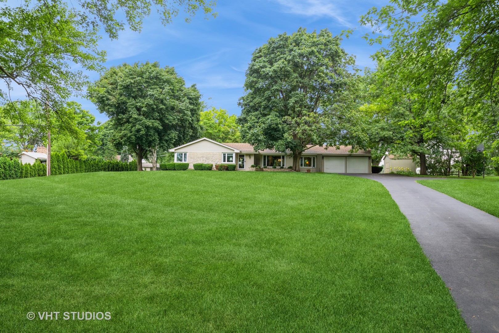 11518 West Algonquin Road Huntley, IL 60142 - Photo 4 of 36 Gallery Image 4