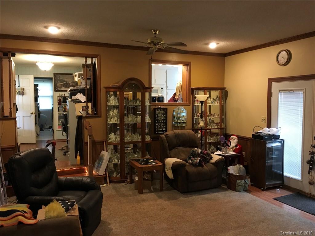 310 Lincoln Road York, SC 29745 - Photo 3 of 4 Gallery Image 3
