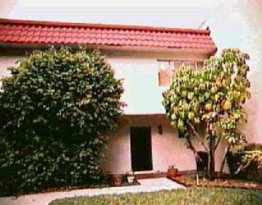 896 Southwest 9th St Circle, Unit 10 Boca Raton, FL 33486 - Photo 1 of 2 Primary Photo