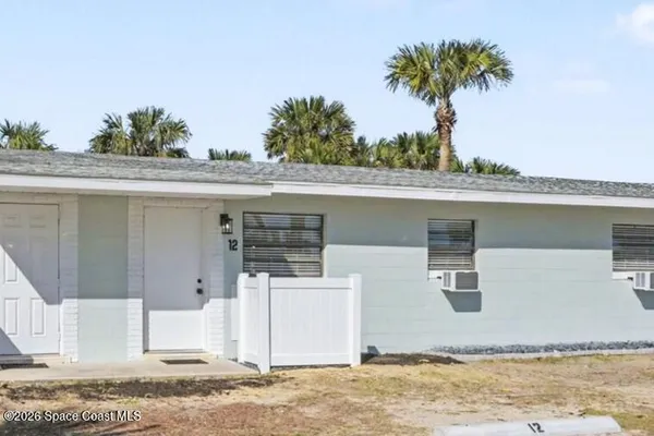 $1,750 | 2700 South Hwy A1A, Unit 12, Melbourne Beach, FL 32951