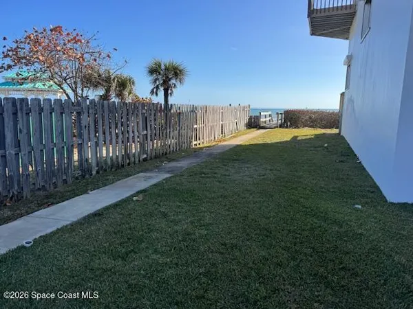 $1,750 | 2700 South Hwy A1A, Unit 12, Melbourne Beach, FL 32951