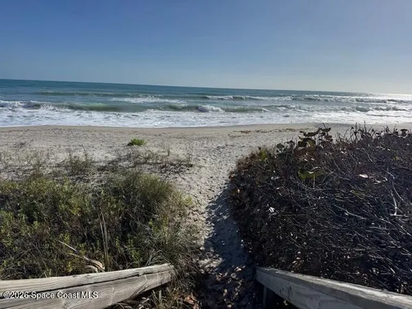 $1,750 | 2700 South Hwy A1A, Unit 12, Melbourne Beach, FL 32951