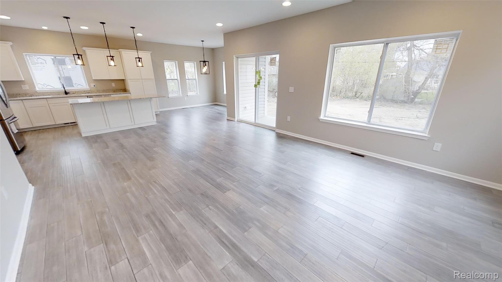 1 Hessel Rochester, MI 48307 - Photo 10 of 28 09.jpg