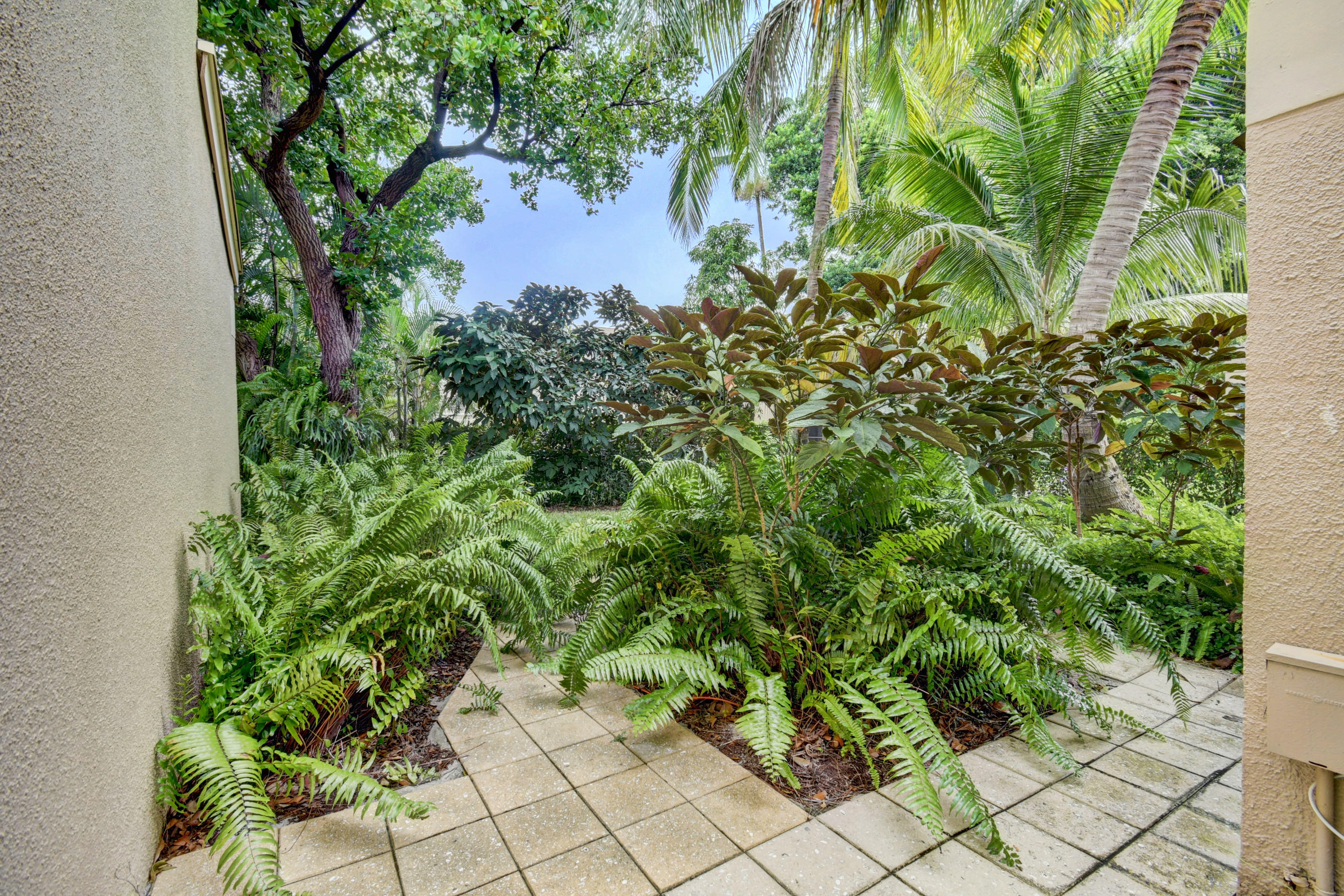1121 Northwest 13th Street, Unit 4 Boca Raton, FL 33486 - Photo 34 of 37 39_dsc_4339_40_41_42_43
