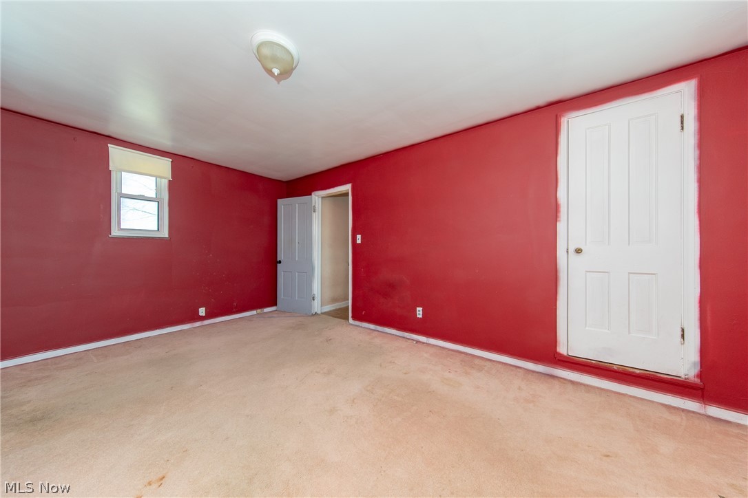 4071 Ellison Road Cleveland, OH 44121 - Photo 17 of 26 The Main Bedroom