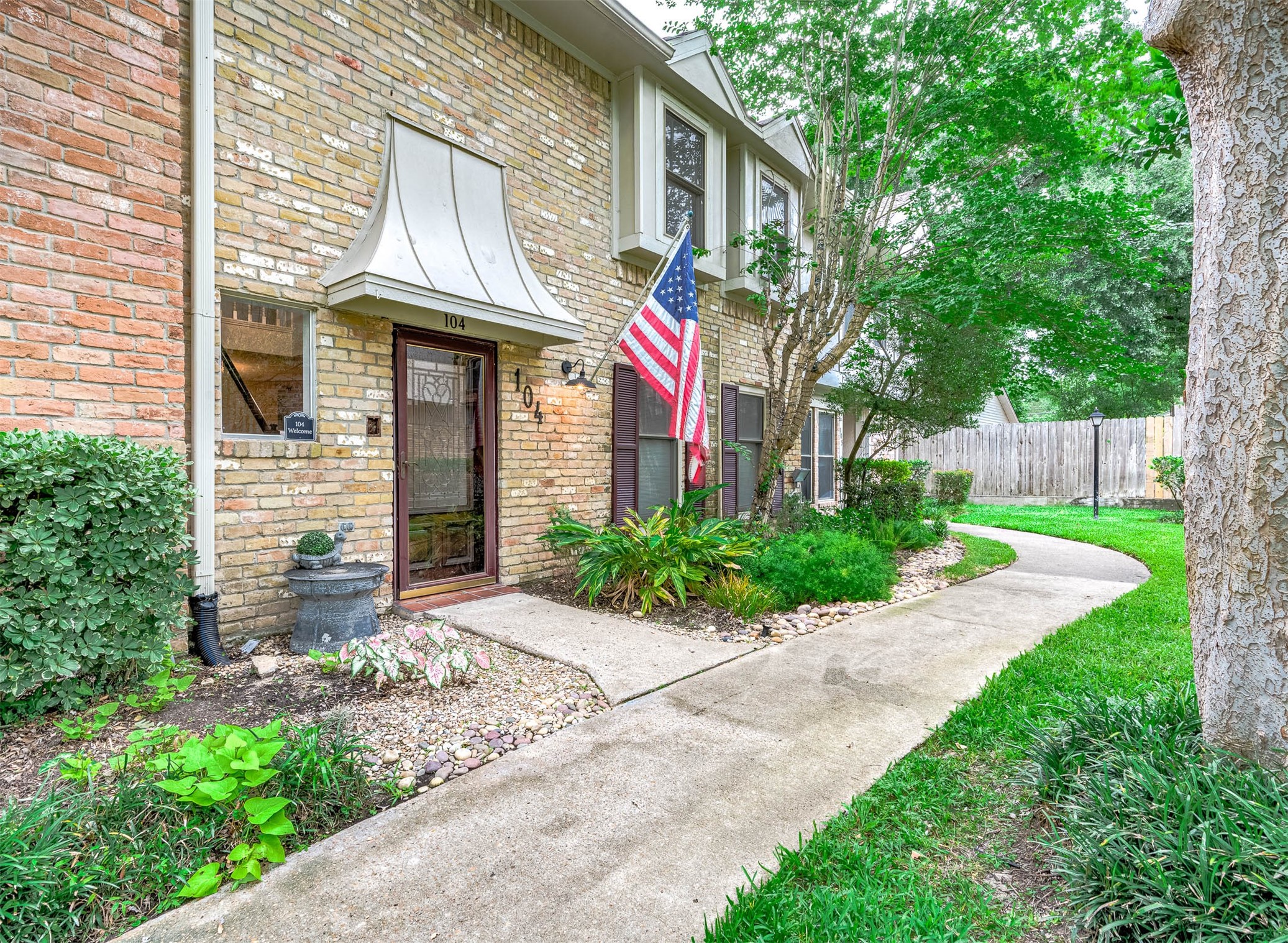 727 Bunker Hill Road, Unit 104 Houston, TX 77024 - Photo 3 of 34