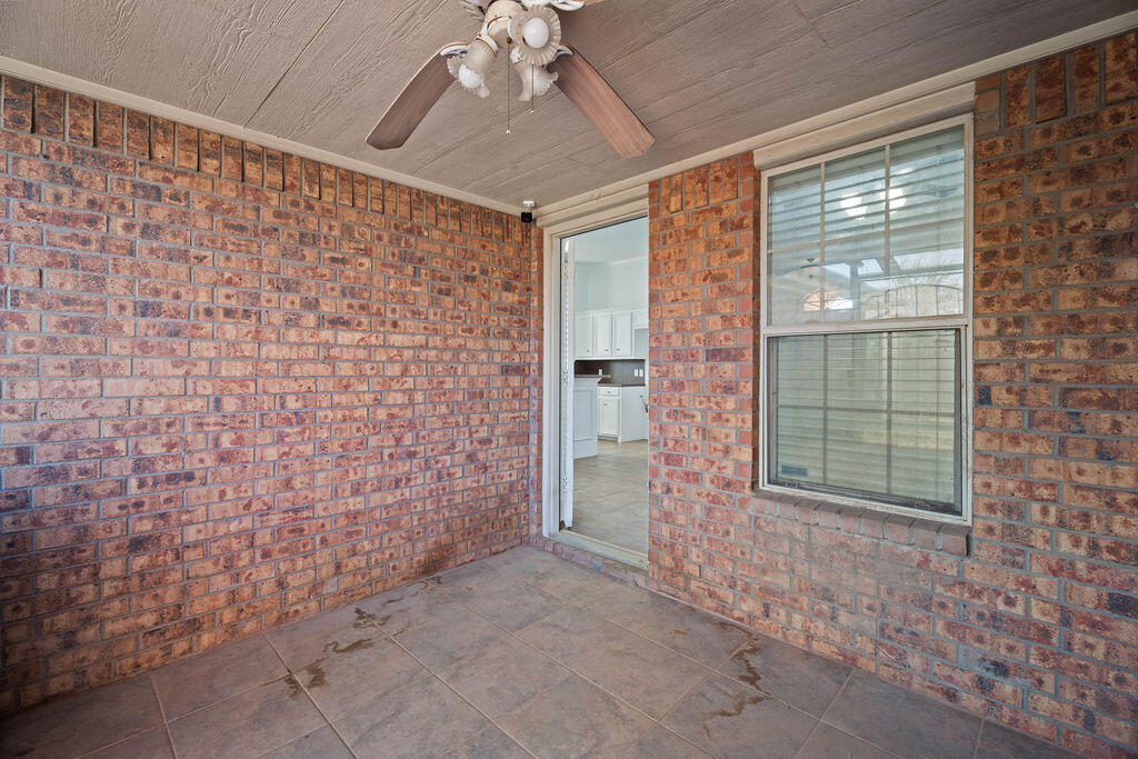 9809 Iola Avenue Lubbock, TX 79424 - Photo 24 of 29 DRG00917