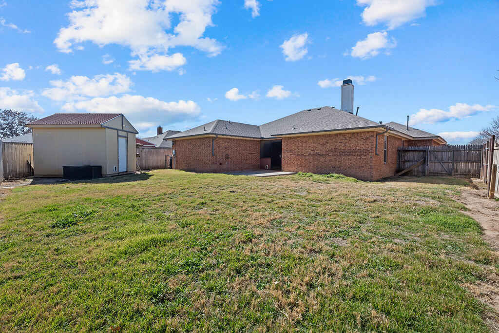 9809 Iola Avenue Lubbock, TX 79424 - Photo 27 of 29 DRG00932