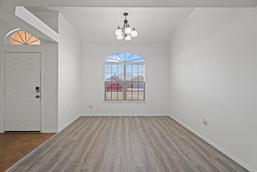 9809 Iola Avenue Lubbock, TX 79424 - Photo 5 of 29 DRG00822