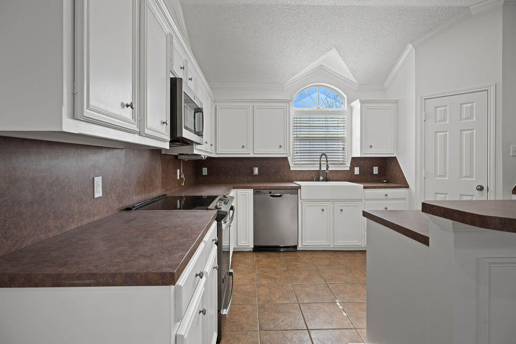 9809 Iola Avenue Lubbock, TX 79424 - Photo 7 of 29 DRG00832