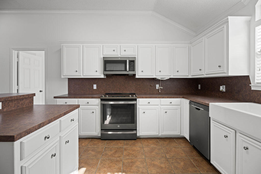 9809 Iola Avenue Lubbock, TX 79424 - Photo 8 of 29 DRG00837