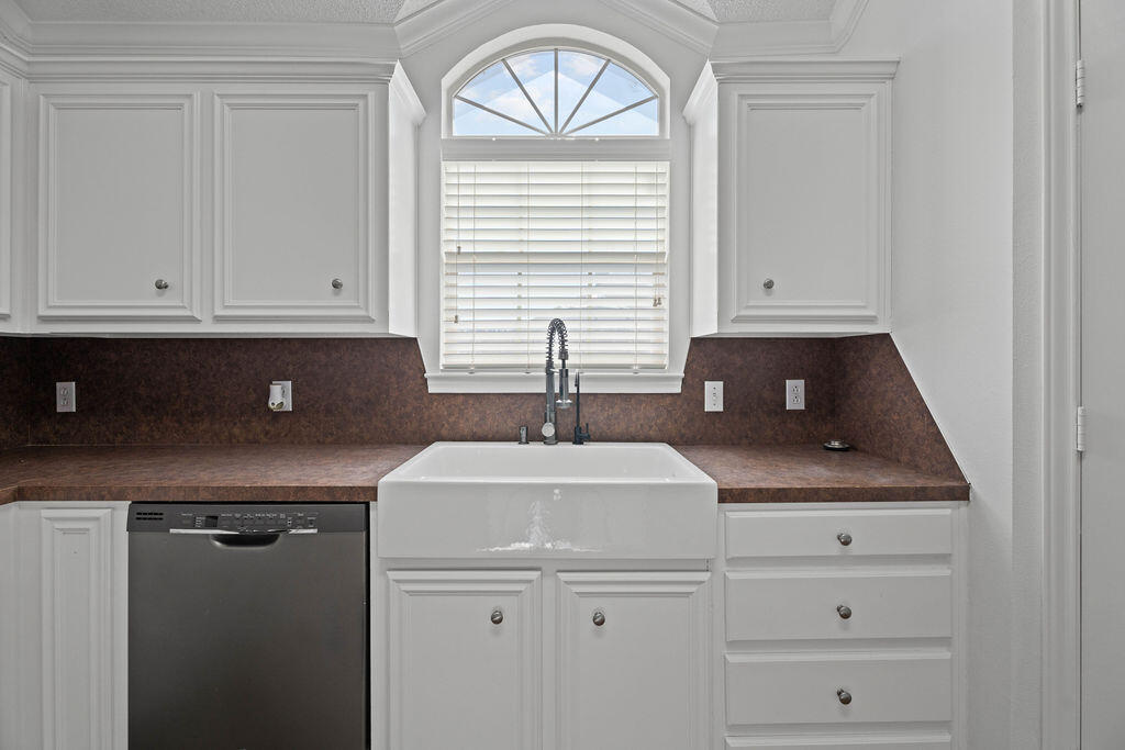 9809 Iola Avenue Lubbock, TX 79424 - Photo 10 of 29 DRG00847