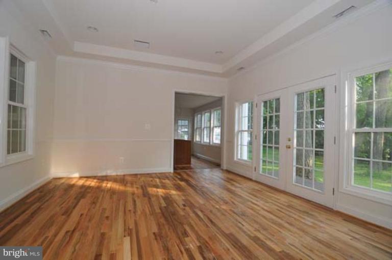 103 South Winchester Road Annapolis, MD 21409 - Photo 16 of 25 Dining Room