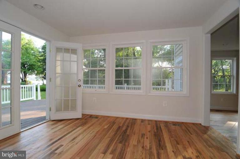 103 South Winchester Road Annapolis, MD 21409 - Photo 17 of 25 Breakfast Area