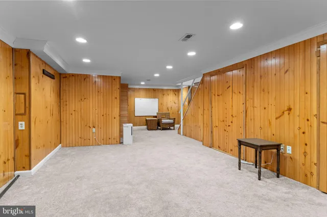 $2,400 | 435 North Mt Vernon Circle, Bensalem, PA 19020