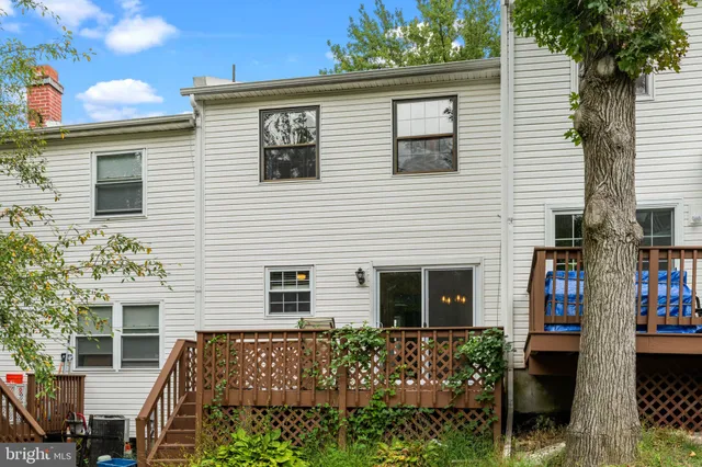 $2,400 | 435 North Mt Vernon Circle, Bensalem, PA 19020