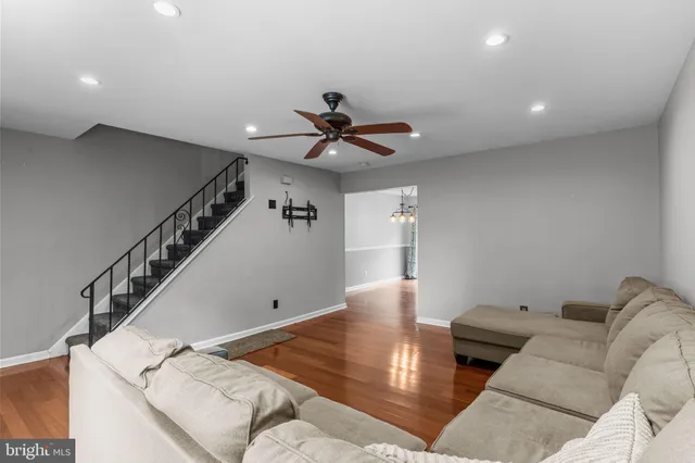 $2,400 | 435 North Mt Vernon Circle, Bensalem, PA 19020