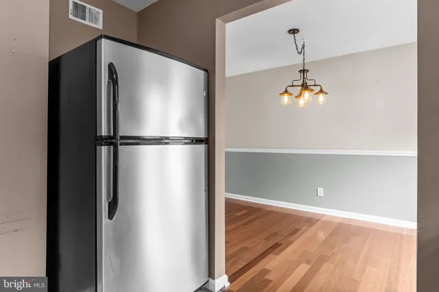 $2,400 | 435 North Mt Vernon Circle, Bensalem, PA 19020