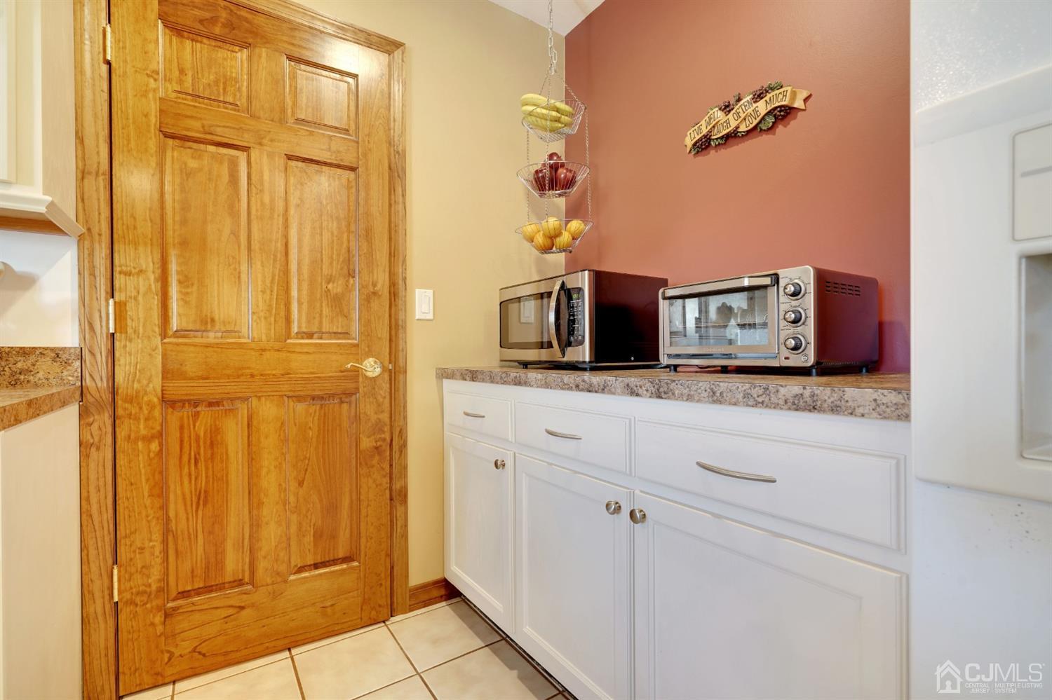 9 Starkin Road East Brunswick, NJ 08850 - Photo 16 of 57 Gallery Image 16