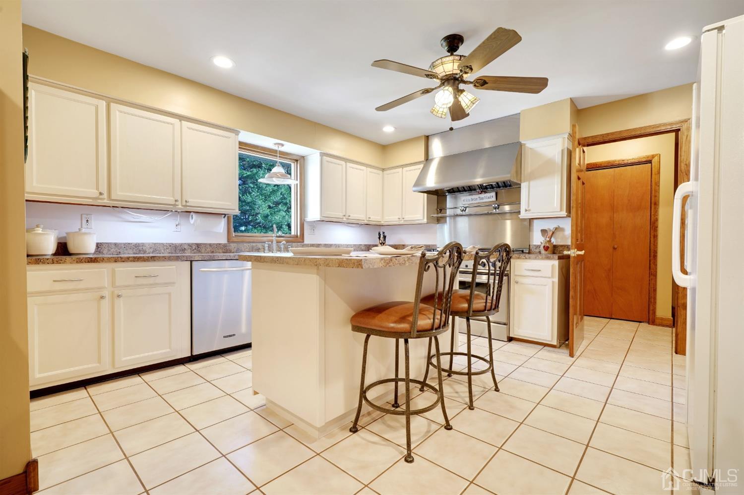 9 Starkin Road East Brunswick, NJ 08850 - Photo 10 of 57 Gallery Image 10